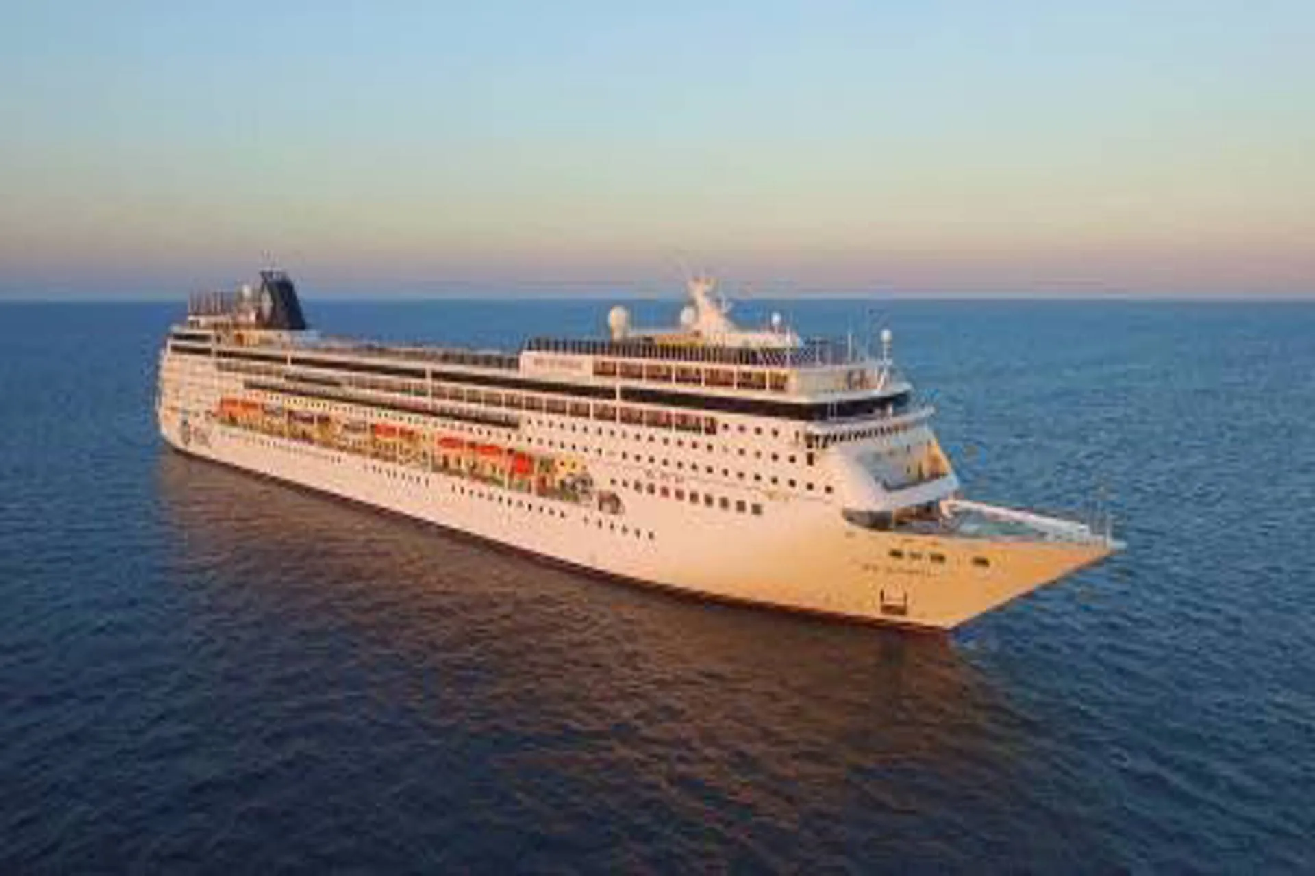 MSC Sinfonia cancela temporada desde el puerto de Buenos Aires MSC Sinfonia cancela temporada desde el puerto de Buenos Aires