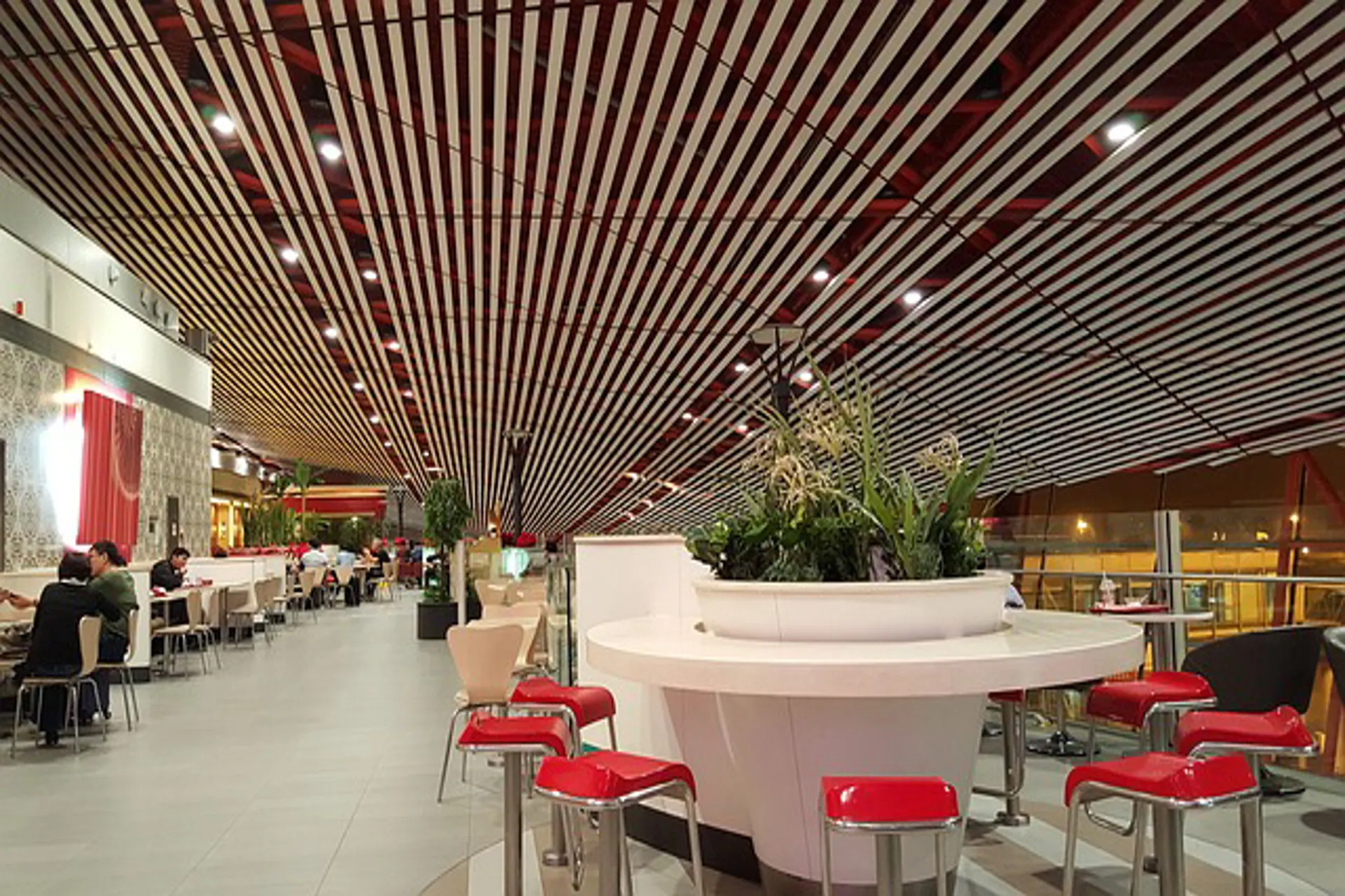 China retira el requisito de cuarentena el 8 de enero