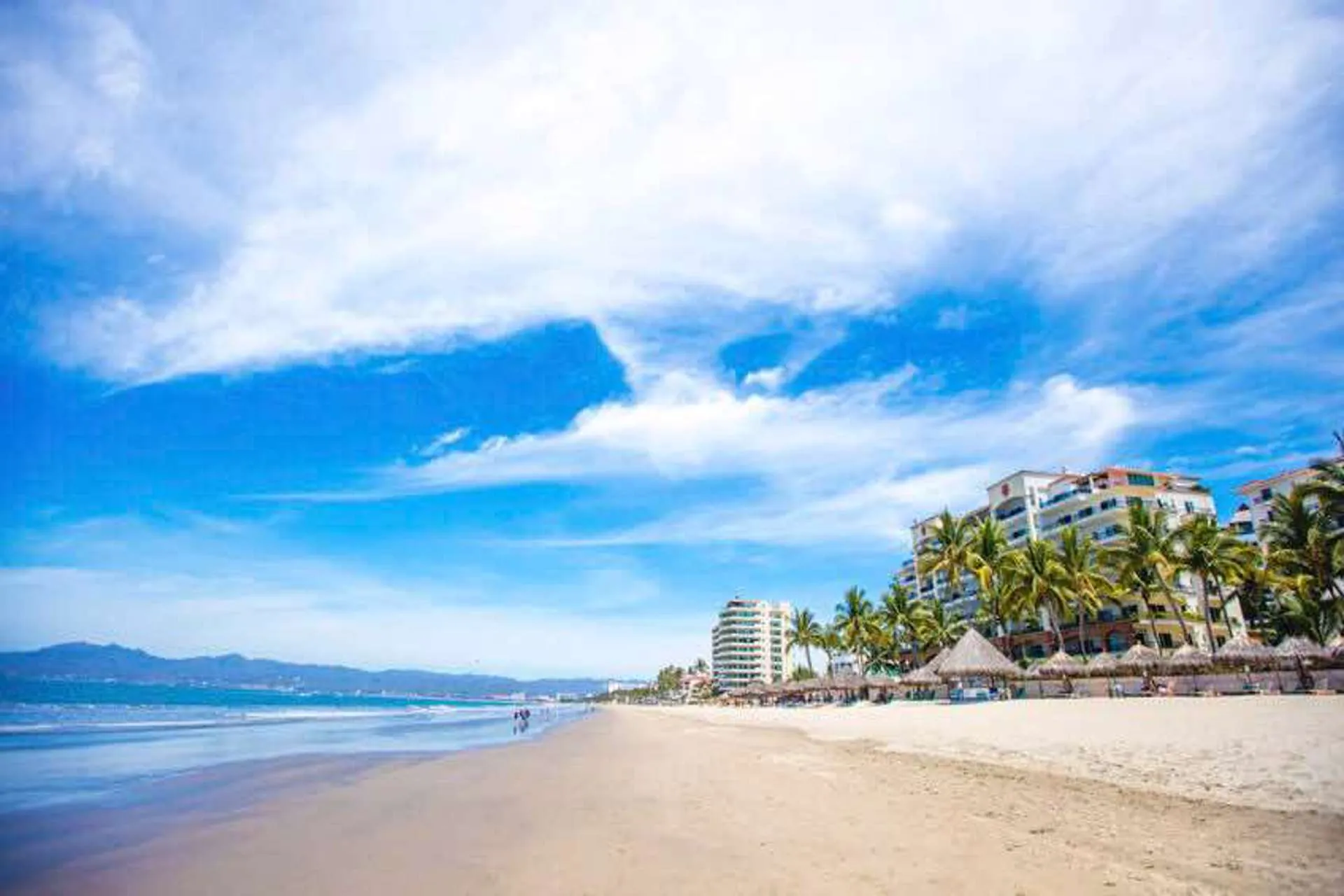 Riviera Nayarit reabre playas y admite 50% de ocupación hotelera 