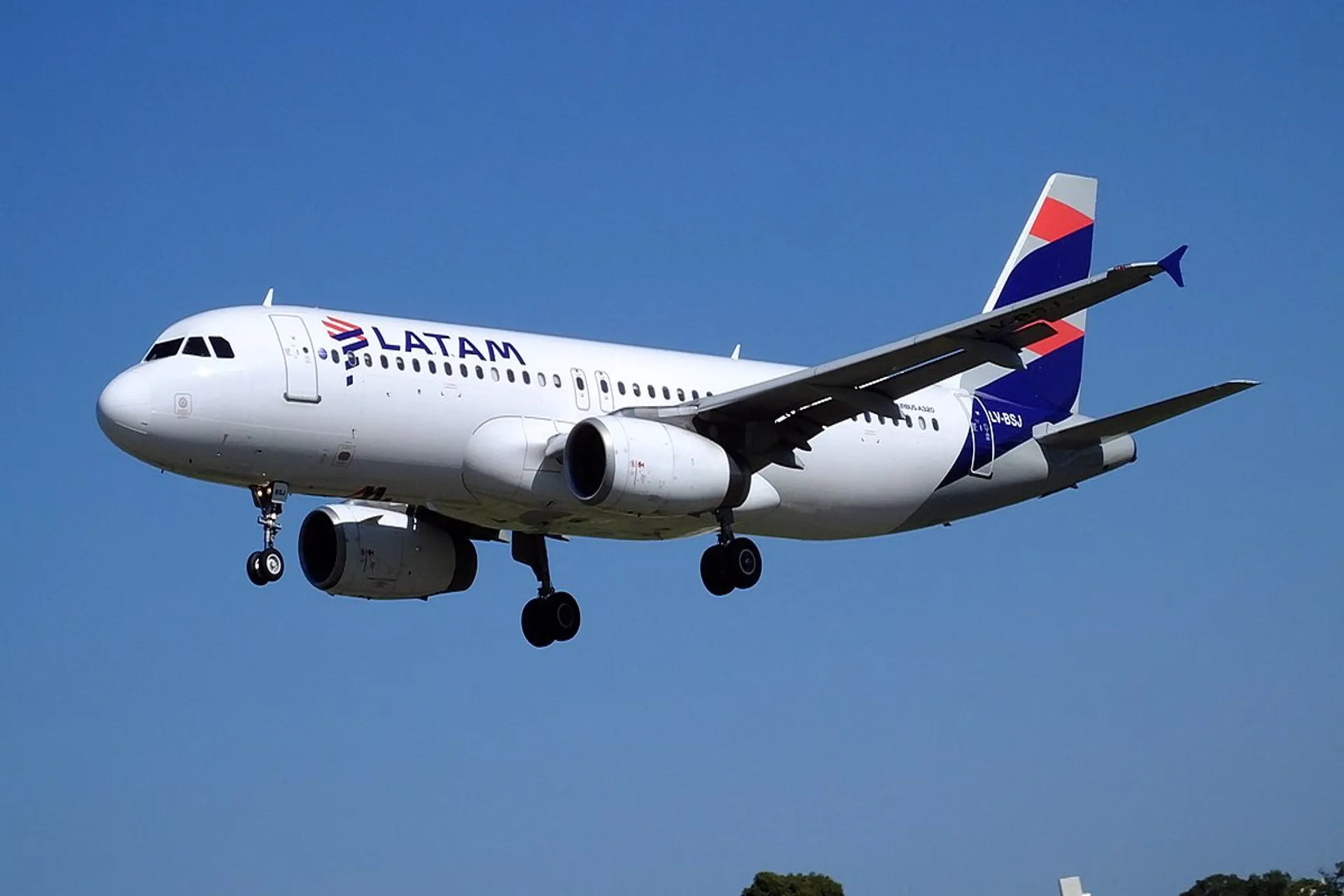 Latam Colombia incorporó cinco aviones a raíz de la crisis de Viva Latam Colombia incorporó cinco aviones a raíz de la crisis de Viva