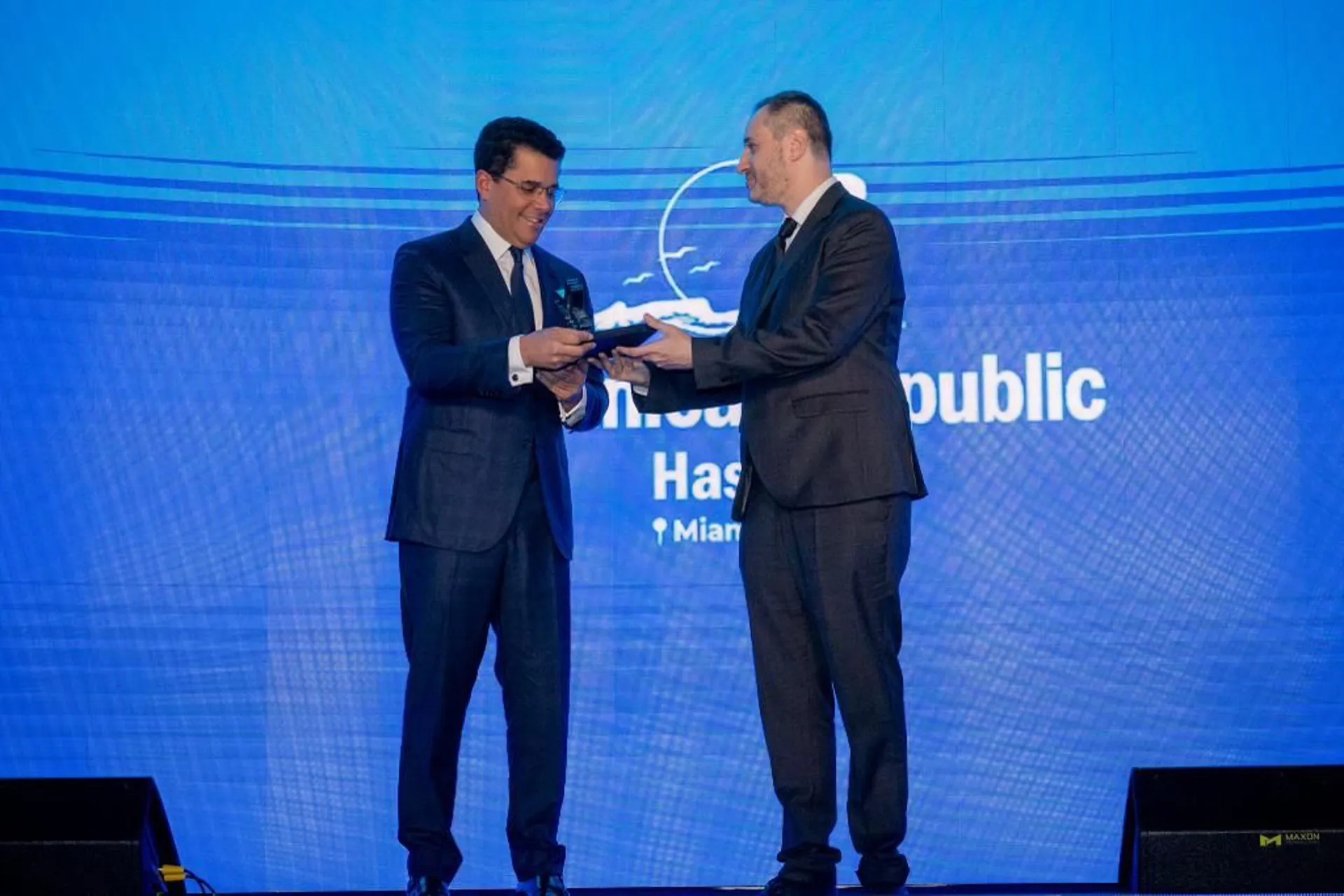 PriceTravel reconoció al Ministro de Turismo de Republica Dominicana