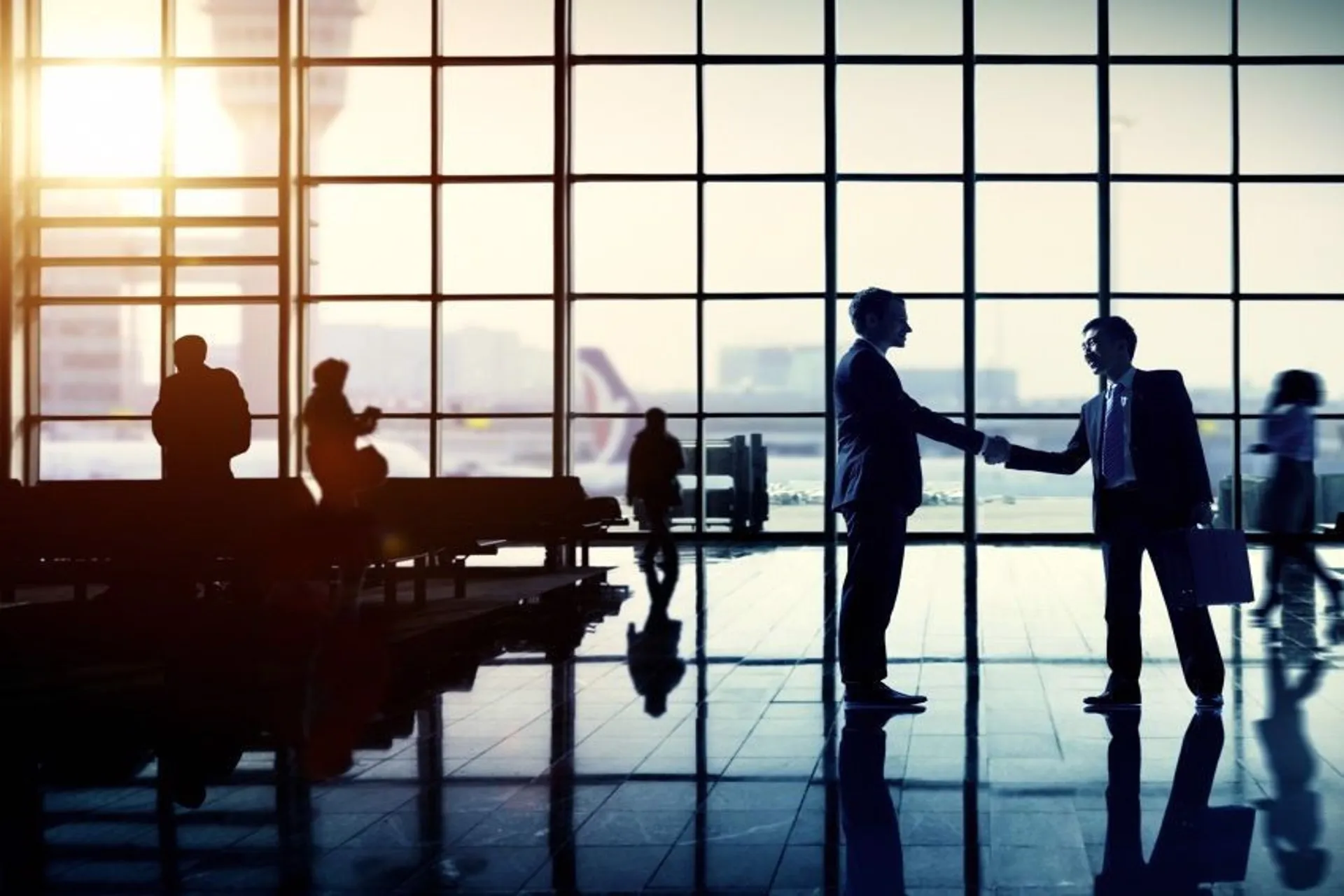 Empresas preven recuperar sus viajes corporativos a fines de 2024