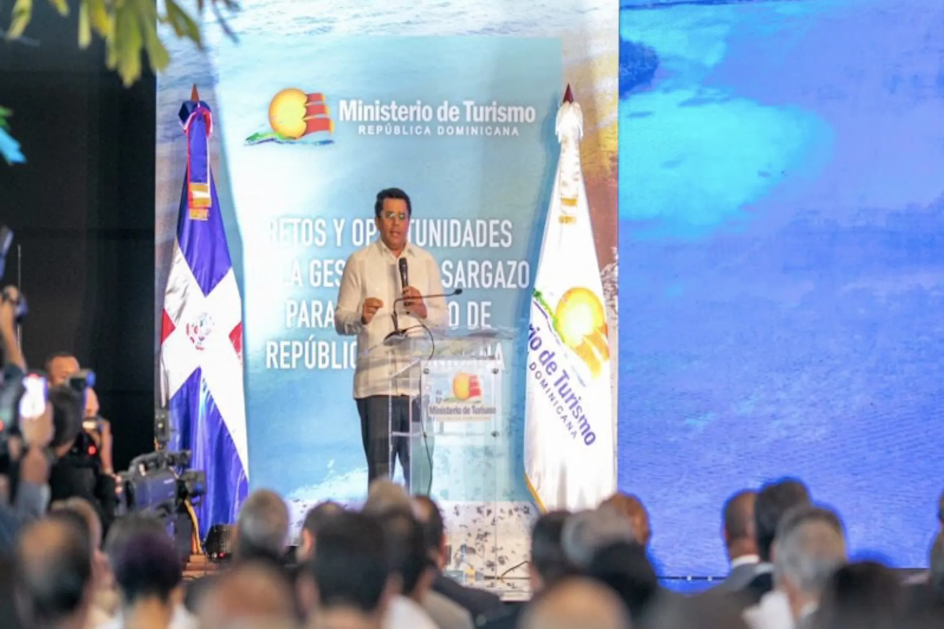 RD propone declarar el sargazo emergencia regional en el Caribe