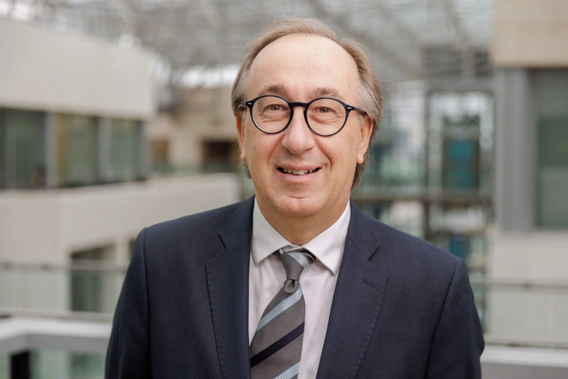 Sale Sanchez-Prieto, y Fernando Candela será el nuevo CEO de Iberia Sale Sanchez-Prieto, y Fernando Candela será el nuevo CEO de Iberia