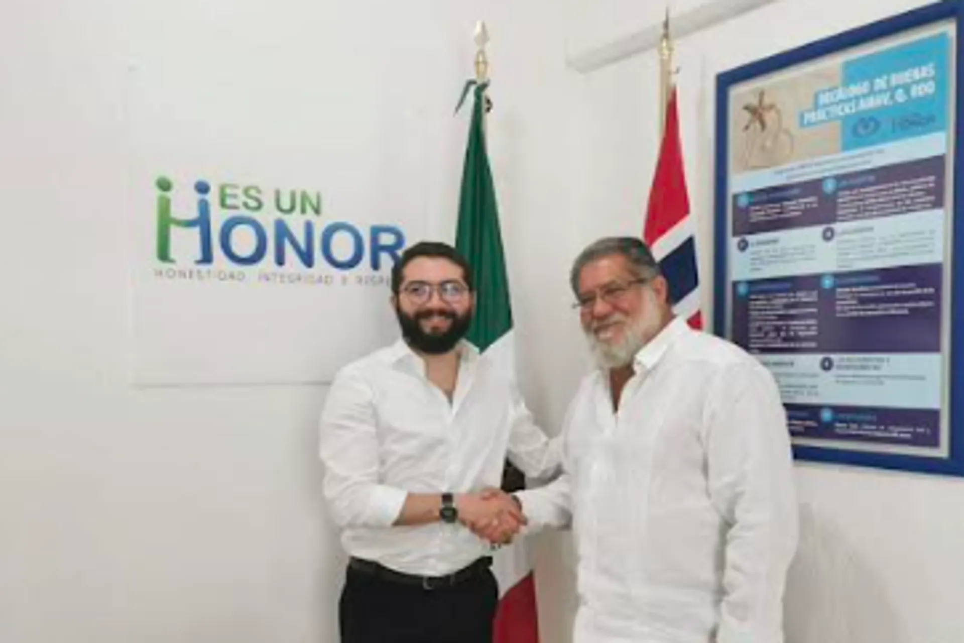 El Embajador de Colombia en México visitó la sede de AMATUR