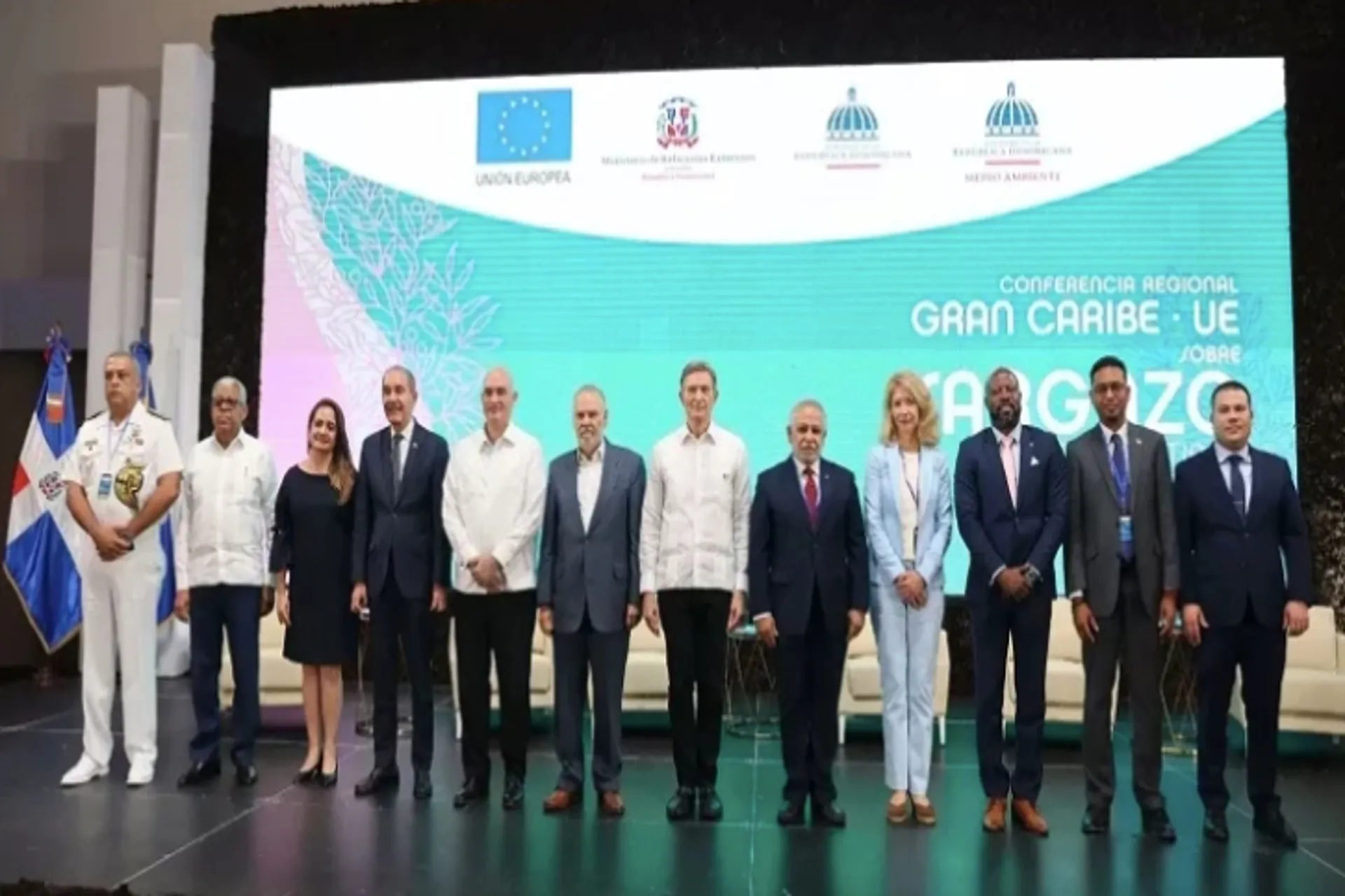 Unión Europea ayudará al Caribe en la lucha contra el sargazo