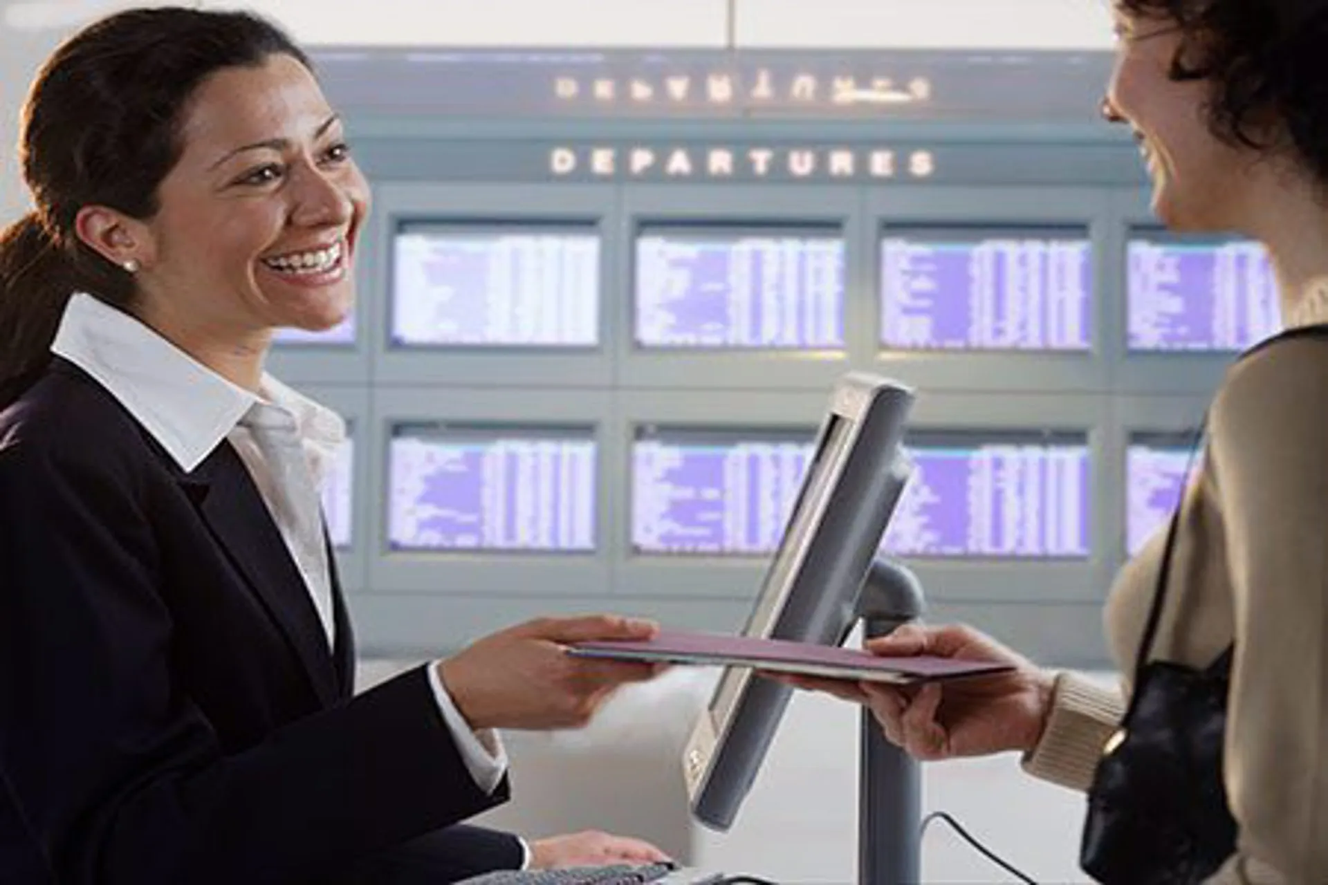 ACI World pide vacuna para los trabajadores aeroportuarios ACI World pide vacuna para los trabajadores aeroportuarios