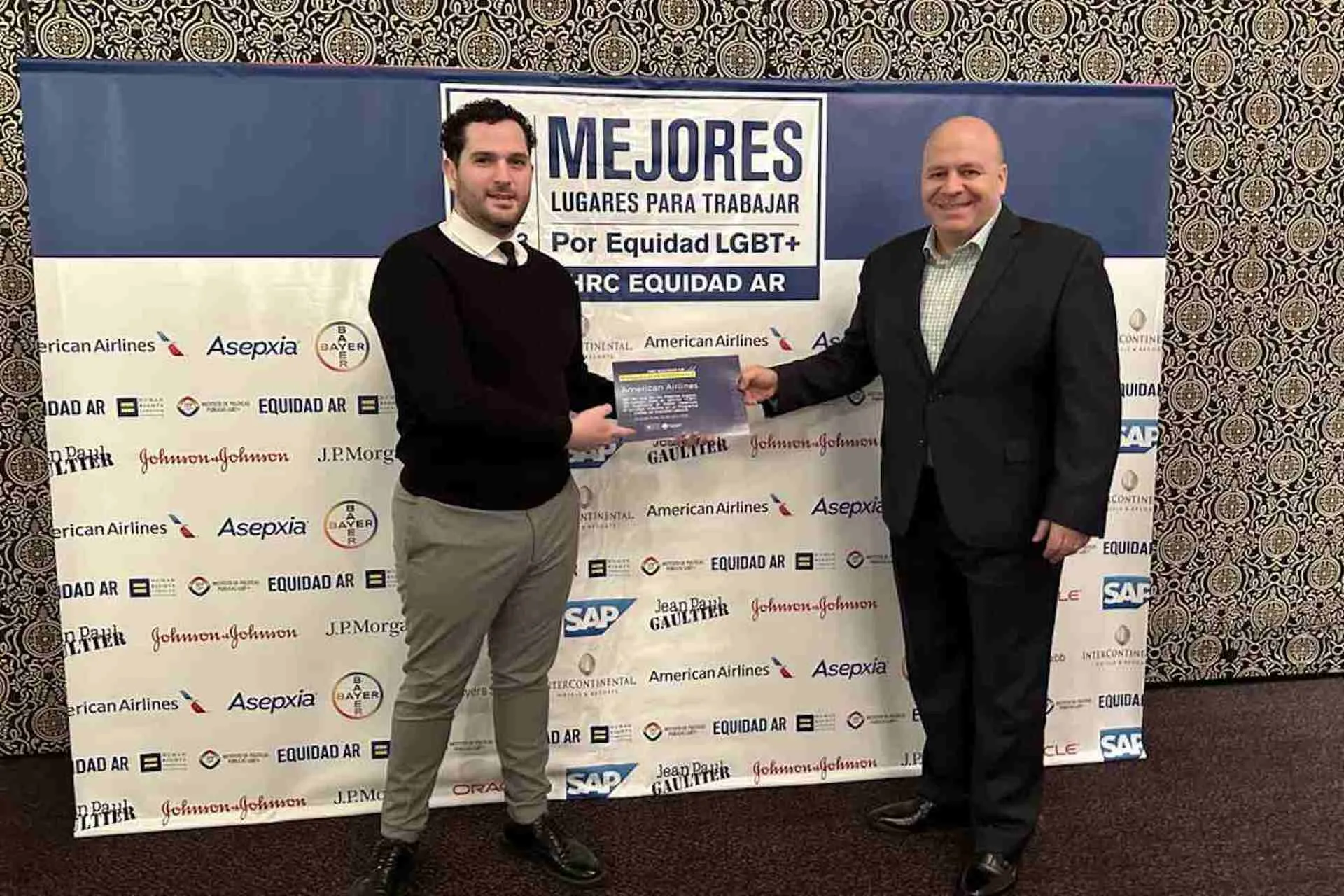 AA certificada como mejor lugar de trabajo para talentos LGBT+